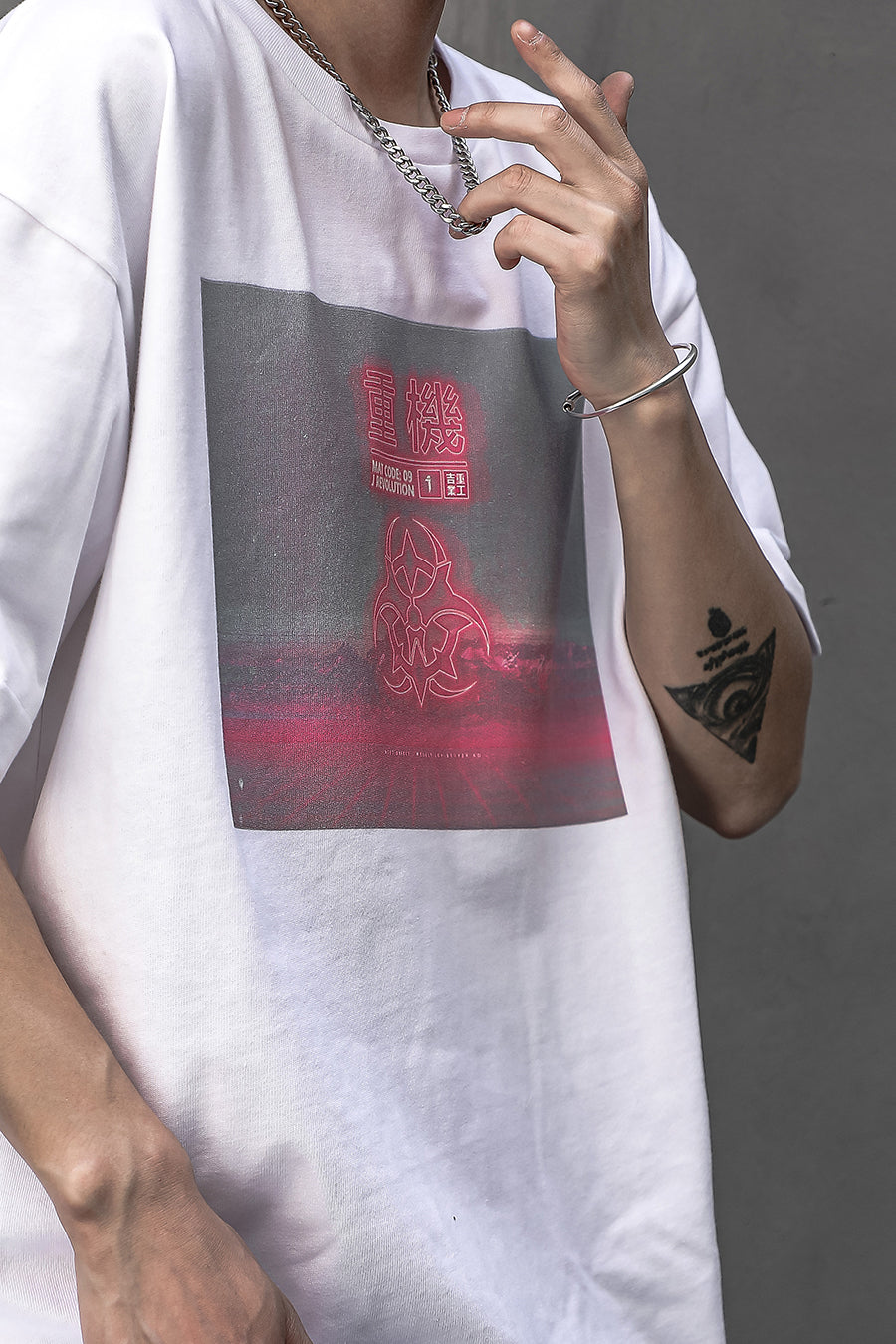 HiT19 Atom Bomb Faded Tee