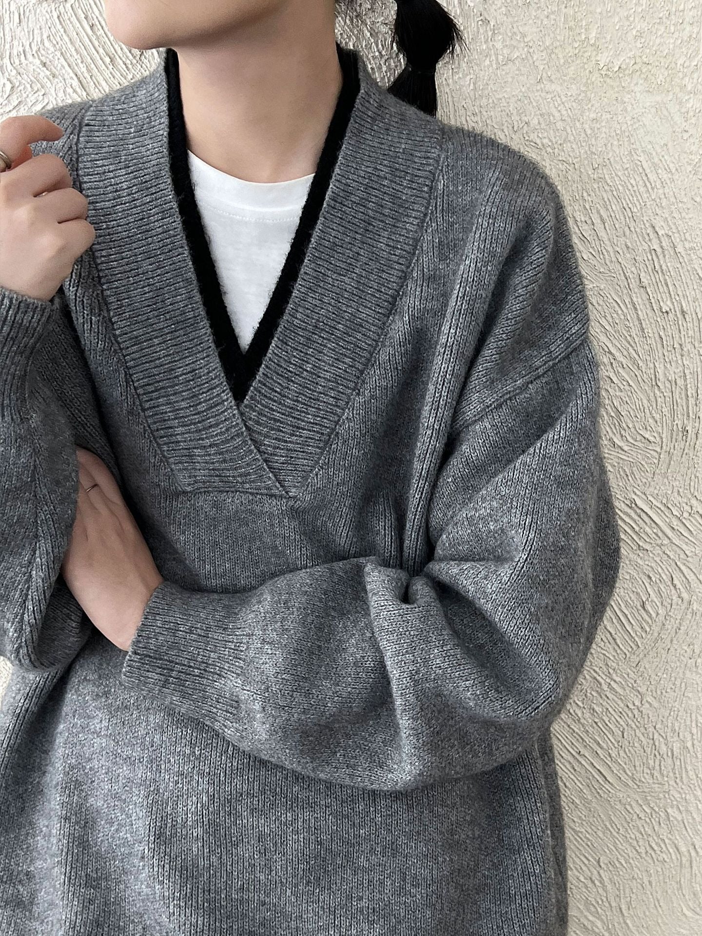 Retro Loose Splicing V-neck Sweater + Wide-leg Pants Suit