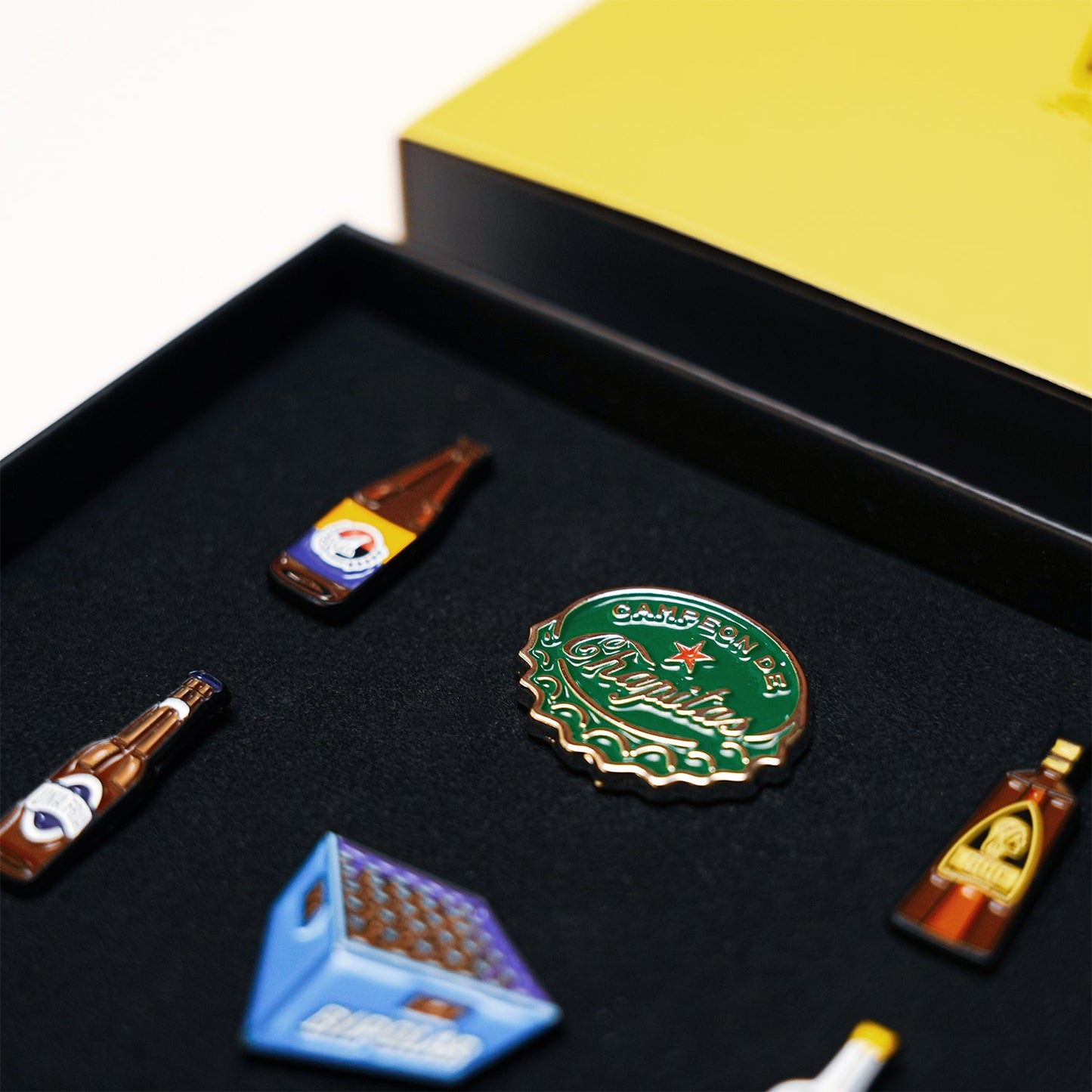 VZLA Collector’s Cheers Edition – Set of 6 Pins