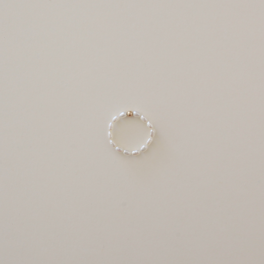 Dainty Vintage Pearl Ring